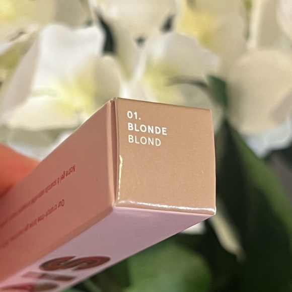 ONE/SIZE BROWKIKI • TINTED NOURISHING BROW GEL • VARIOUS COLORS AVAILABLE - Picture 2 of 13